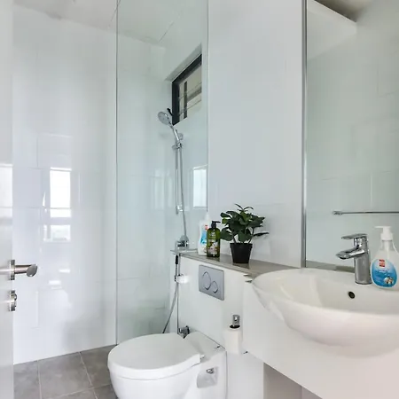 Lux & Stylish 2Br Apt At Klgcc Free Parking Kuala Lumpur Luaran gambar