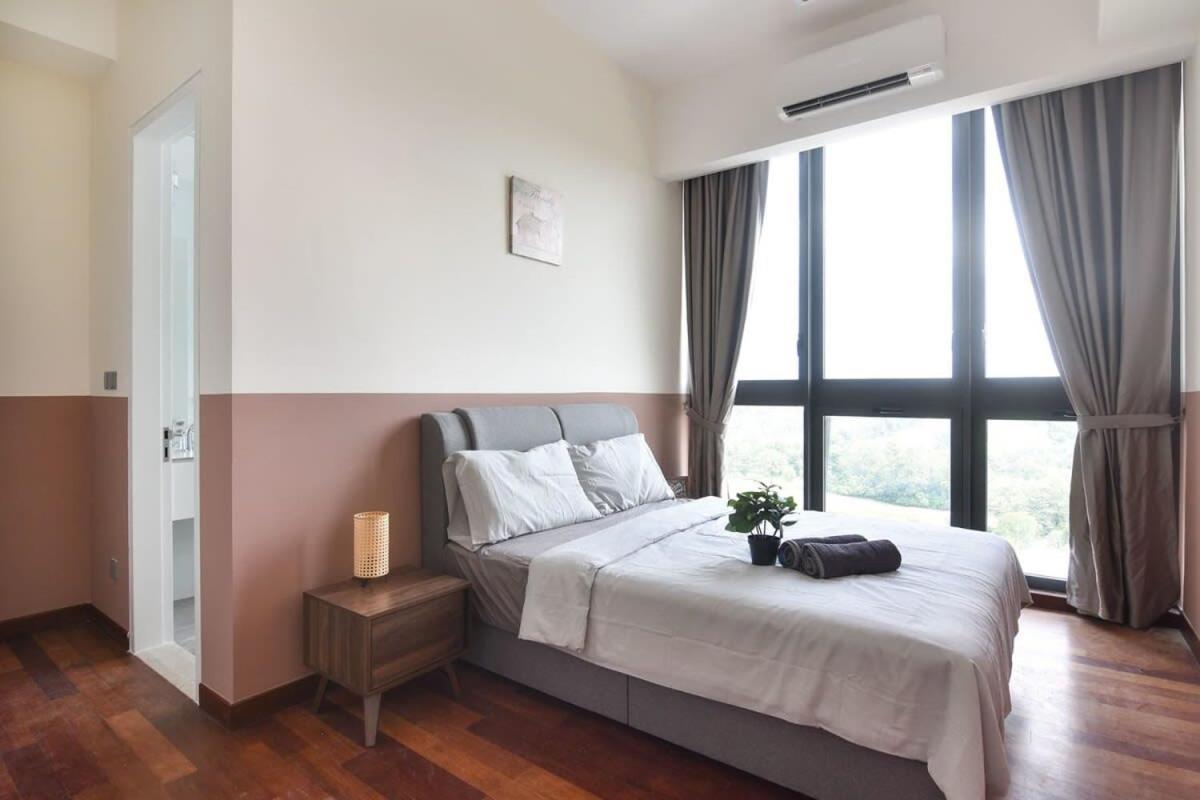 Lux & Stylish 2br At Klgcc Free Parking * Kuala Lumpur
